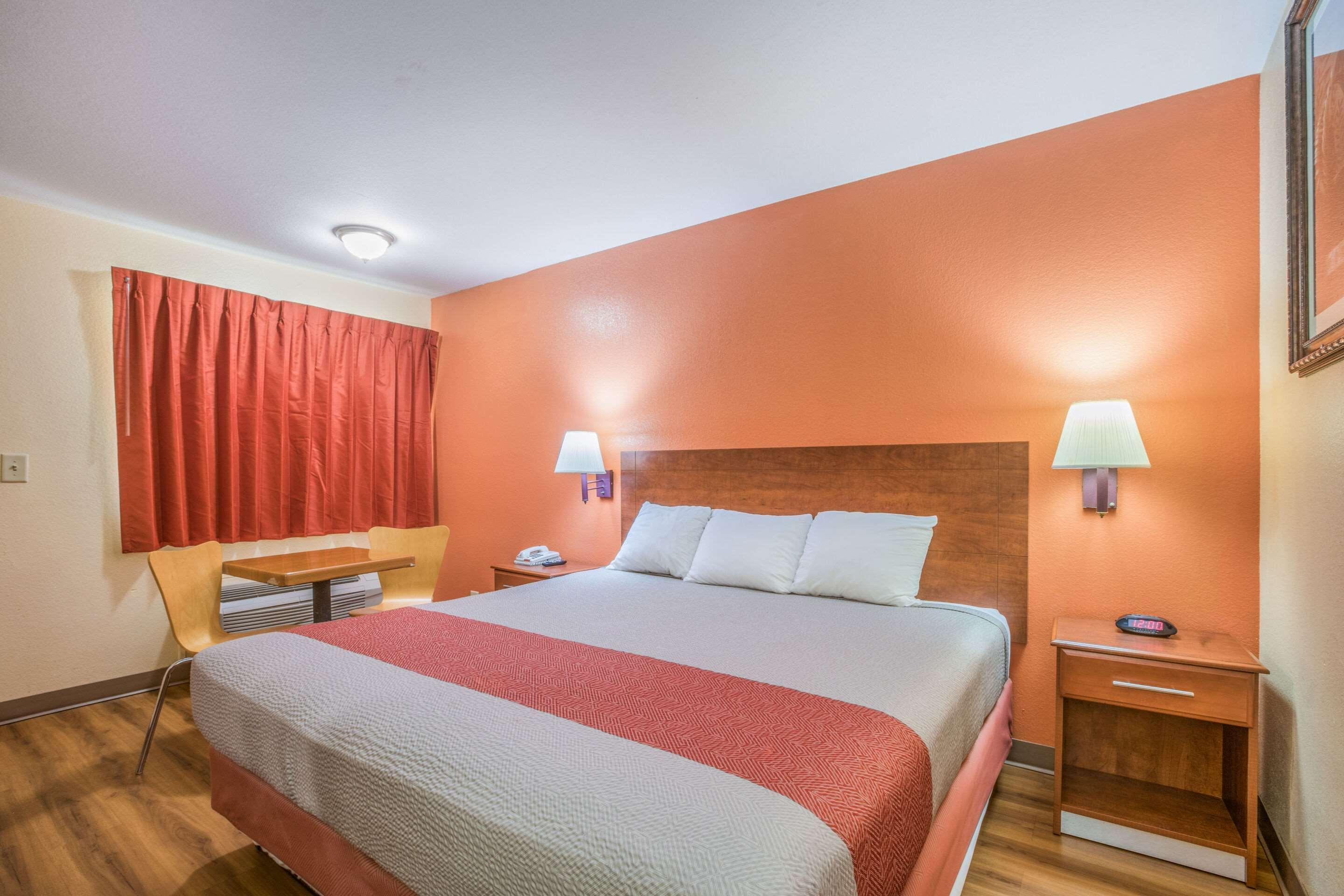 Rodeway Inn & Suites Macon Ngoại thất bức ảnh