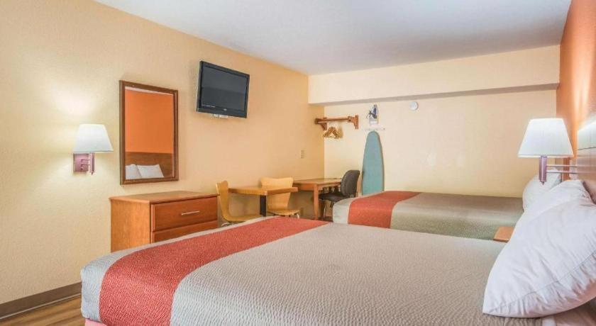 Rodeway Inn & Suites Macon Ngoại thất bức ảnh