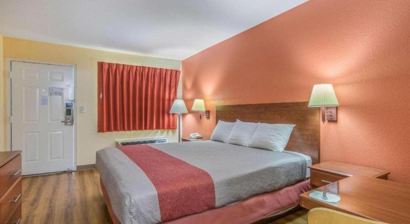 Rodeway Inn & Suites Macon Ngoại thất bức ảnh